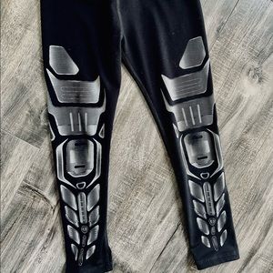 Boys/Kids GAP FIT leggings - transformers /robot style. EUC size small